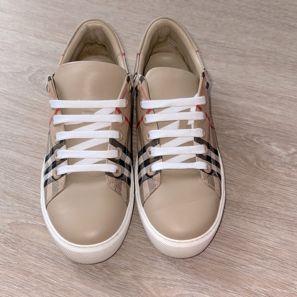 Burberry Sneakers, Size 37.5, Albridge Vintage Check Low Top Sneaker (Women)